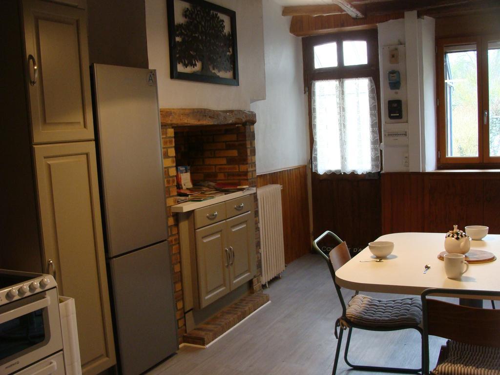 La Cerisaie Villa Ferreux Екстериор снимка
